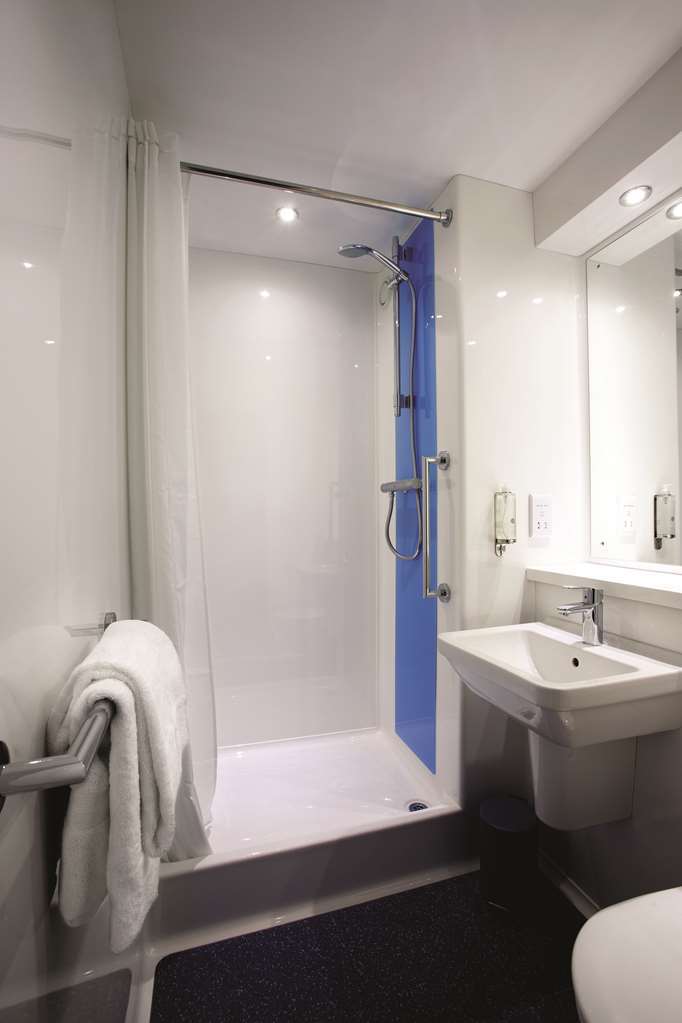 Travelodge Ely Bilik gambar